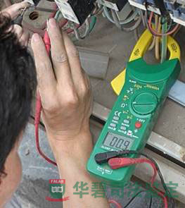 壓縮機線圈進行三相平衡測試